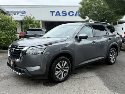 Used 2023 Nissan Pathfinder SL