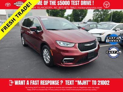 Used 2023 Chrysler Pacifica Touring-L