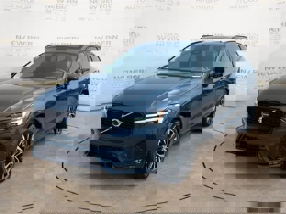 New 2025 Volvo XC60 B5 Plus w/ Protection Package Premier