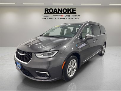 Used 2021 Chrysler Pacifica Limited w/ Premium & Safety Sphere Group