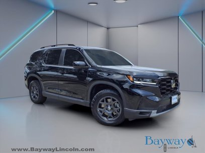 Used 2025 Honda Pilot TrailSport