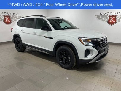 New 2025 Volkswagen Atlas Peak Edition SE