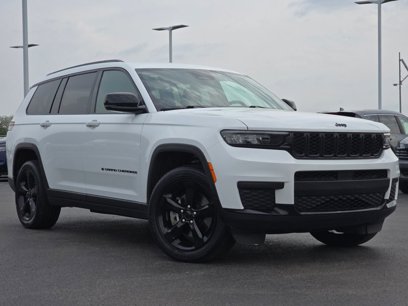 Used 2023 Jeep Grand Cherokee L Laredo