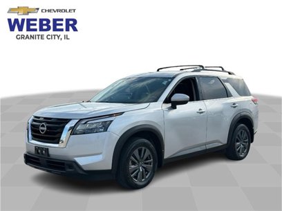 Used 2024 Nissan Pathfinder SV