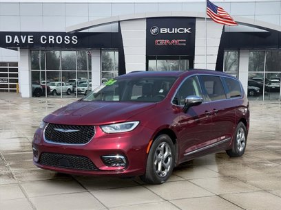 Used 2023 Chrysler Pacifica Limited