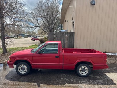 Used 1997 GMC Sonoma SLS w/ Value Marketing Option Pkg