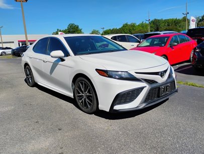 Used 2023 Toyota Camry SE