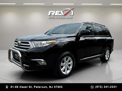 Used 2011 Toyota Highlander SE