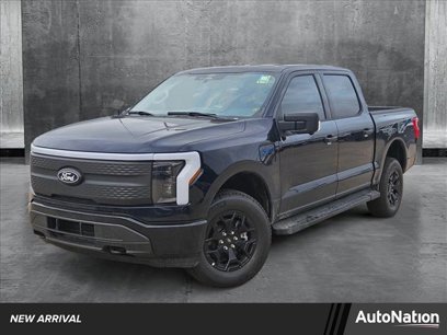 New 2025 Ford F150 Lightning XLT w/ Max Trailer Tow Package