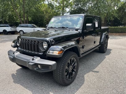 Used 2024 Jeep Gladiator Sport
