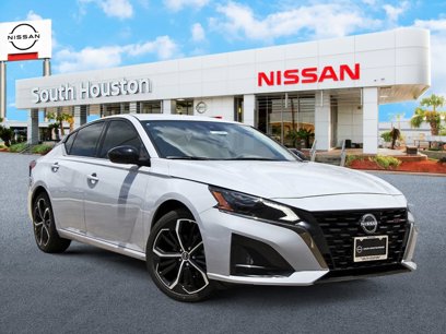 New 2025 Nissan Altima 2.5 SR
