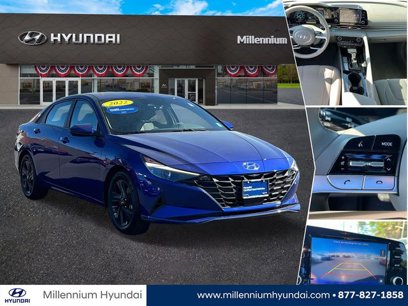 Certified 2022 Hyundai Elantra SEL w/ Convenience Package