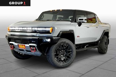 New 2025 GMC Hummer EV 2X w/ LPO, Sport Package