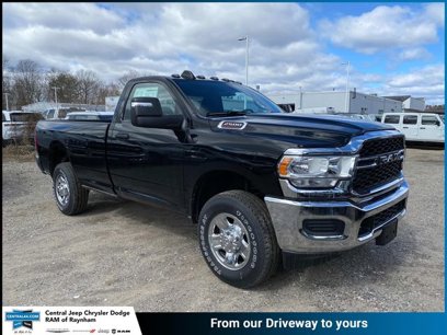 New 2024 RAM 2500 Tradesman w/ Chrome Appearance Group