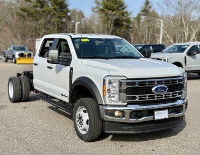 New 2025 Ford F550 4x4 Crew Cab Super Duty w/ XL Chrome Package