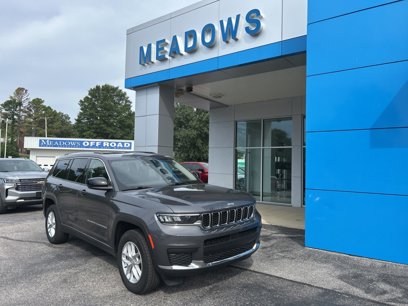 Used 2023 Jeep Grand Cherokee L Laredo