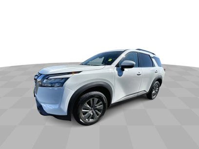 Used 2024 Nissan Pathfinder SV