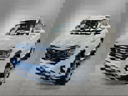 Certified 2020 Volkswagen Atlas Cross Sport SE w/ Towing Package