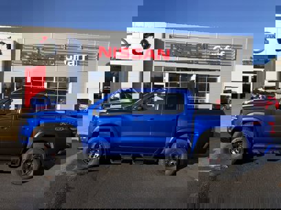 New 2025 Nissan Frontier PRO-4X w/ Pro Premium Package