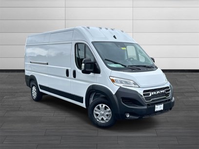 New 2025 RAM ProMaster 2500 w/ Quick Order Package 22G SLT