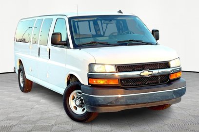 Used 2017 Chevrolet Express 3500 LT w/ LT Preferred Equipment Group