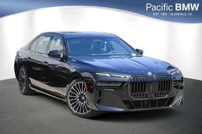 New 2025 BMW 760i xDrive