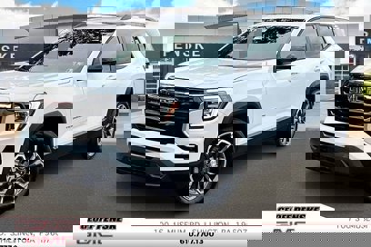 New 2026 GMC Terrain Elevation w/ Elevation Premium Package