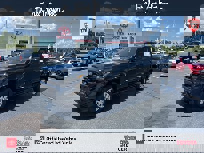 Used 2025 Toyota Tacoma SR5