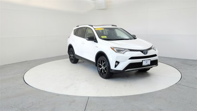 Used 2017 Toyota RAV4 SE