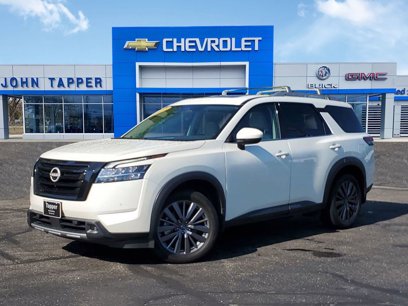 Used 2024 Nissan Pathfinder SL w/ SL Premium Package