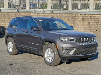 New 2025 Jeep Grand Cherokee Laredo X w/ Luxury Tech Group I