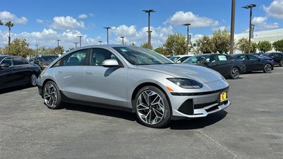 New 2025 Hyundai Ioniq 6 SEL