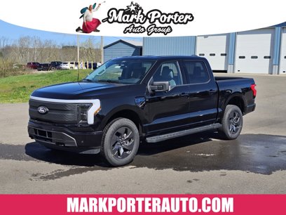 New 2025 Ford F150 Lightning XLT w/ Max Trailer Tow Package