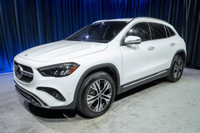 New 2025 Mercedes-Benz GLA 250 4MATIC