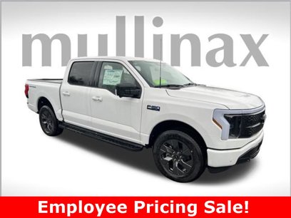 New 2024 Ford F150 Lightning 4x4 SuperCrew