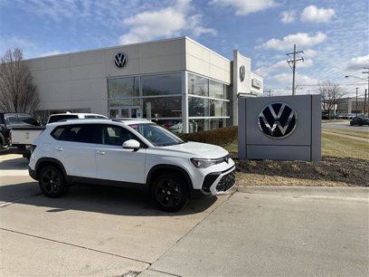 New 2025 Volkswagen Taos SEL