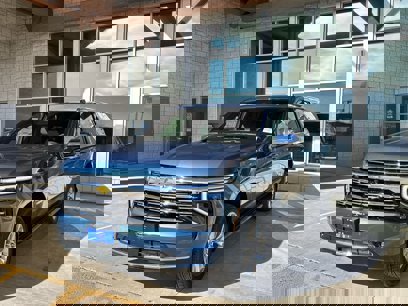 New 2025 Chevrolet Suburban Premier