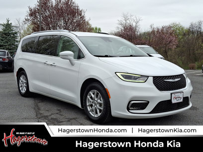 Used 2021 Chrysler Pacifica Touring-L