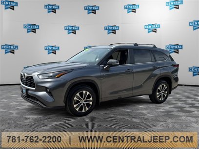 Used 2024 Toyota Highlander XLE