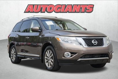 Used 2016 Nissan Pathfinder SL w/ SL Premium Package