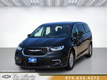 Used 2023 Chrysler Pacifica Touring-L