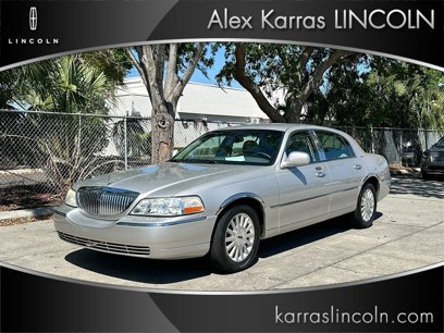 Used 2004 Lincoln Town Car Signature