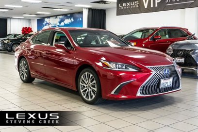 Used 2021 Lexus ES 300h w/ Premium Package