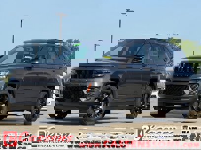 New 2025 Jeep Grand Cherokee Laredo