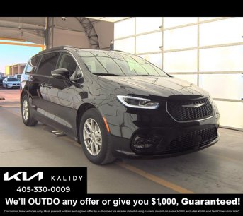 Used 2022 Chrysler Pacifica Touring-L