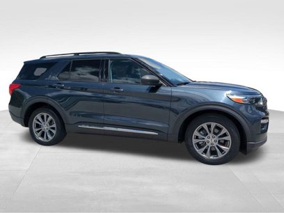 Certified 2022 Ford Explorer XLT w/ Equipment Group 202A