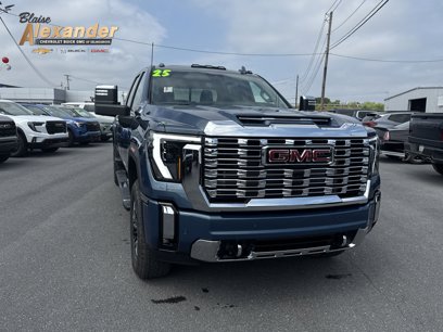 New 2025 GMC Sierra 3500 Denali w/ Technology Package