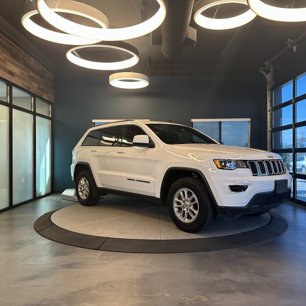 Used 2020 Jeep Grand Cherokee Laredo