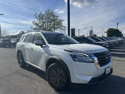 Used 2022 Nissan Pathfinder SV