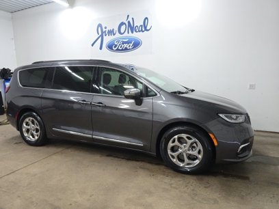 Used 2022 Chrysler Pacifica Limited